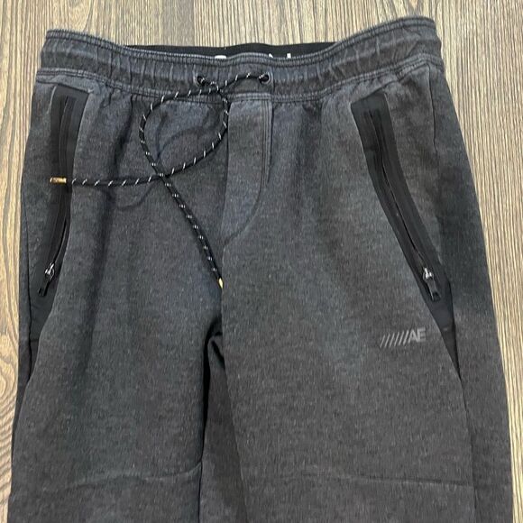 American Eagle Jogger Pants Mid Rise Elastic Waist Zipper Pockets Gray Size M - Picture 3 of 10